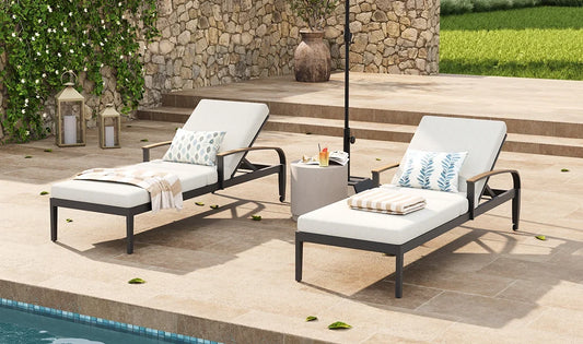 Pool Lounge Chairs for Wet Swimsuits: Sling, Quick-Dry Foam or Cushions?