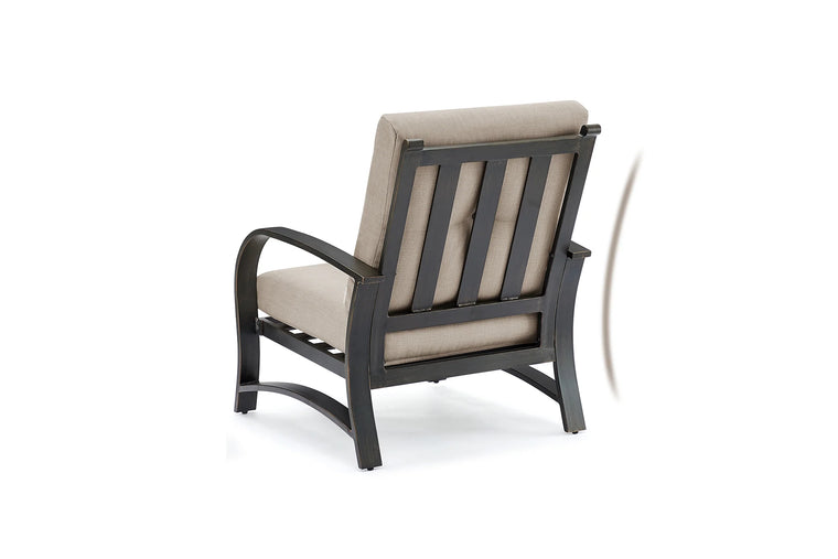 Broad Aluminum, Curved Backlines—Luxe Relaxation, Redefined.