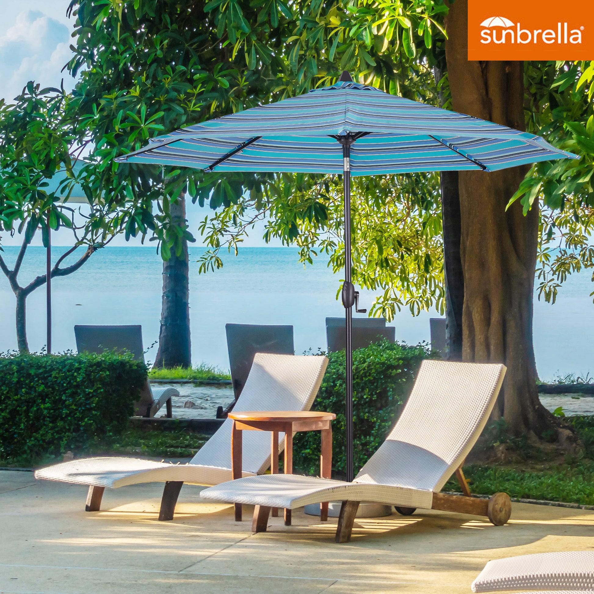 Peakhome Furnishings 9Ft Manual-tilted Patio Round Market Umbrella