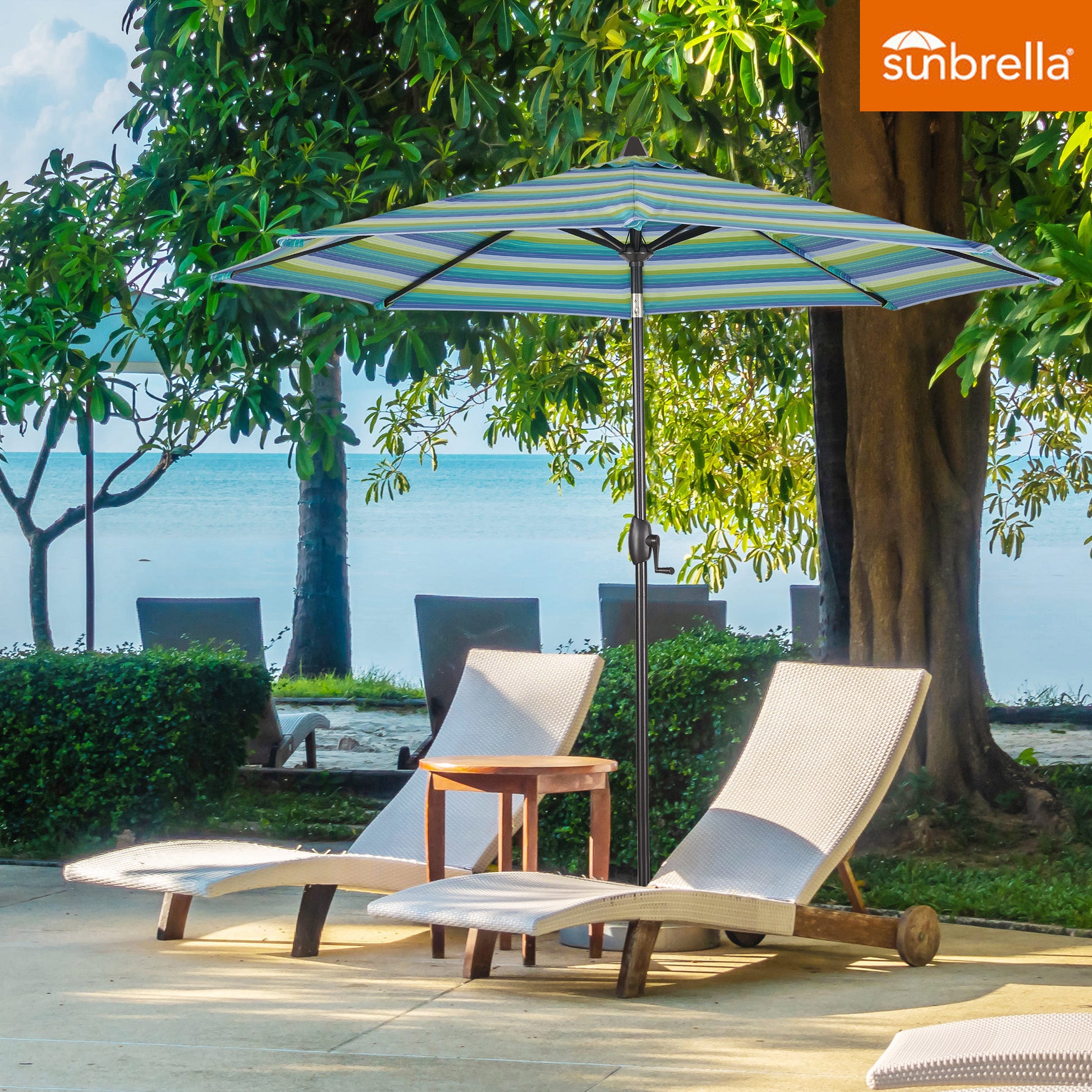 Peakhome Furnishings 9Ft Manual-tilted Patio Round Market Umbrella