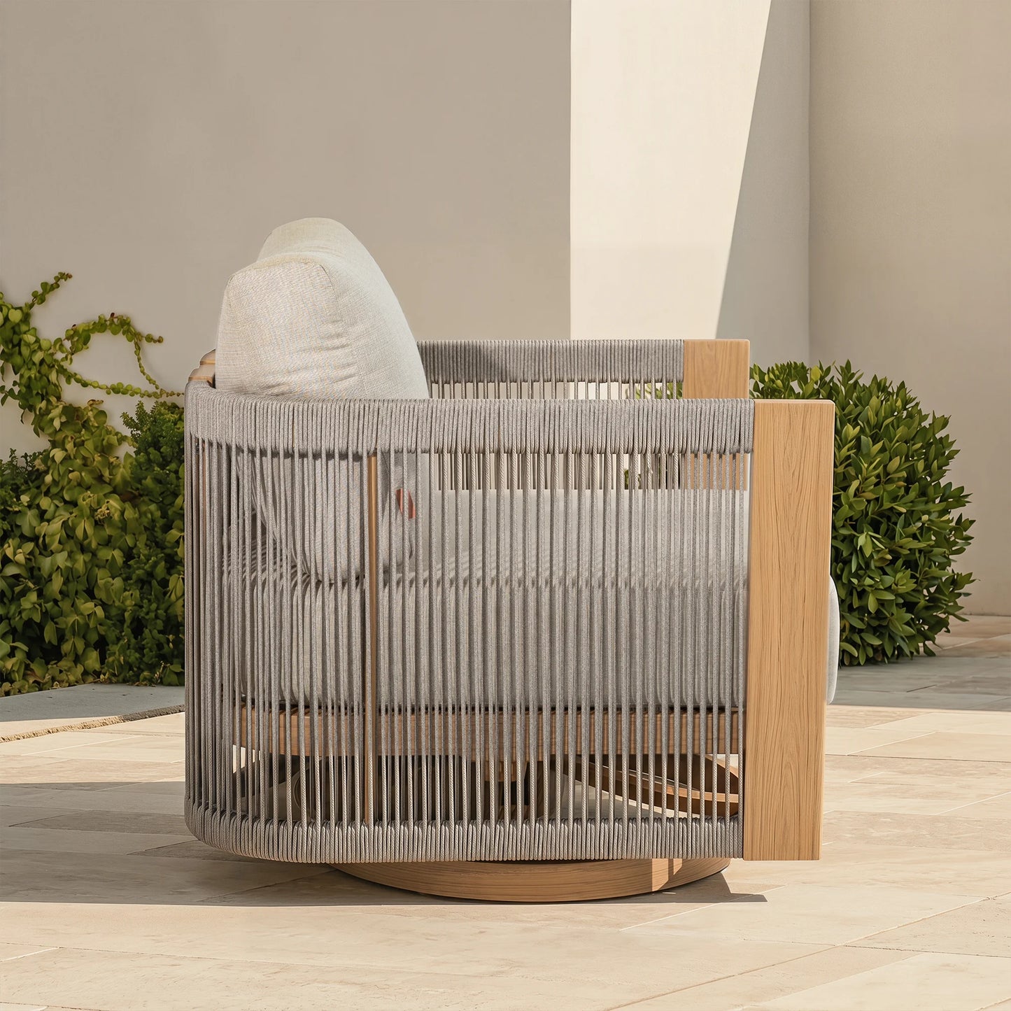 Positano Aluminum Patio Swivel Chair