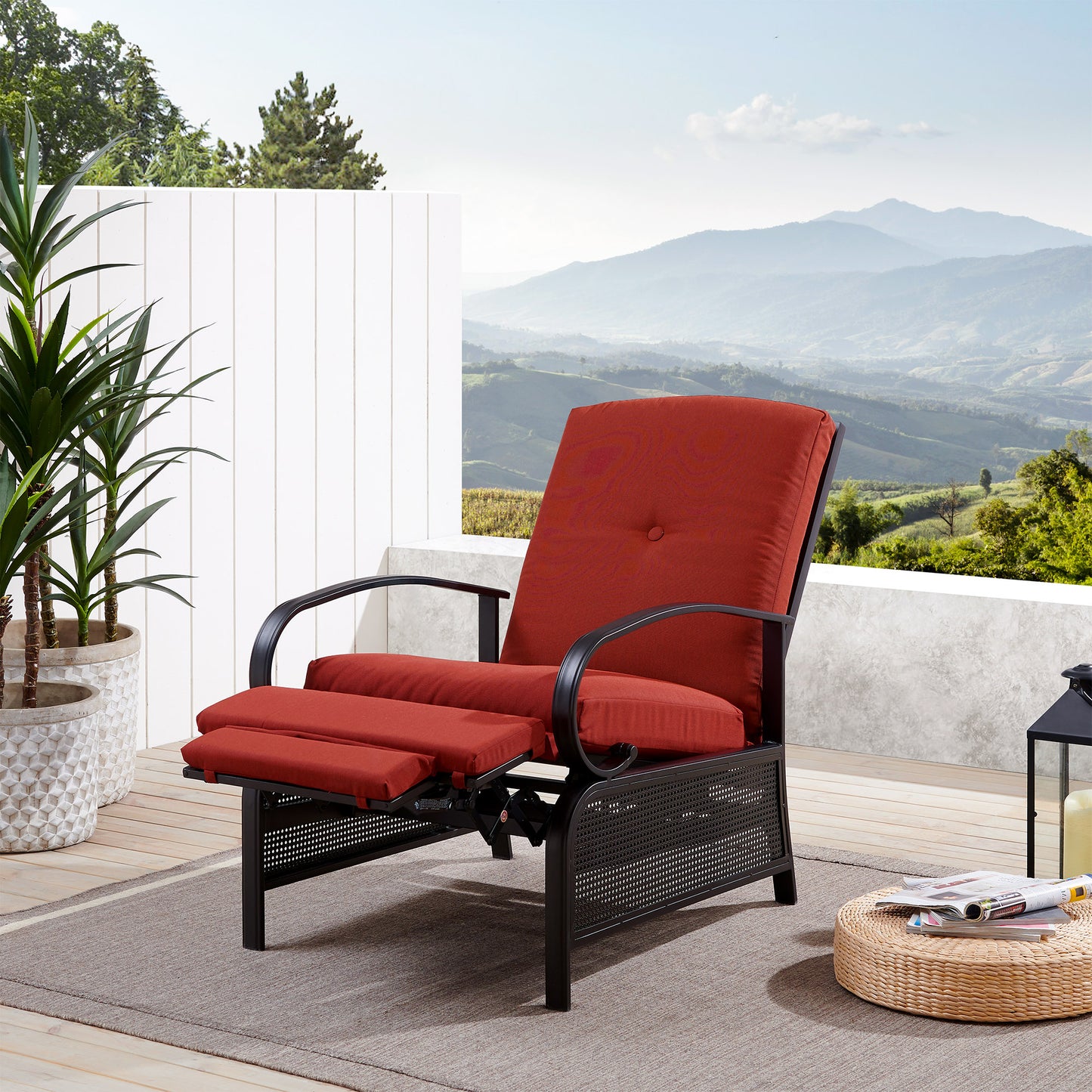 Patio Recliner Chair Automatic Adjustable Back Outdoor Lounge Recliner Chair with 100% Olefin Cushion (Red)
